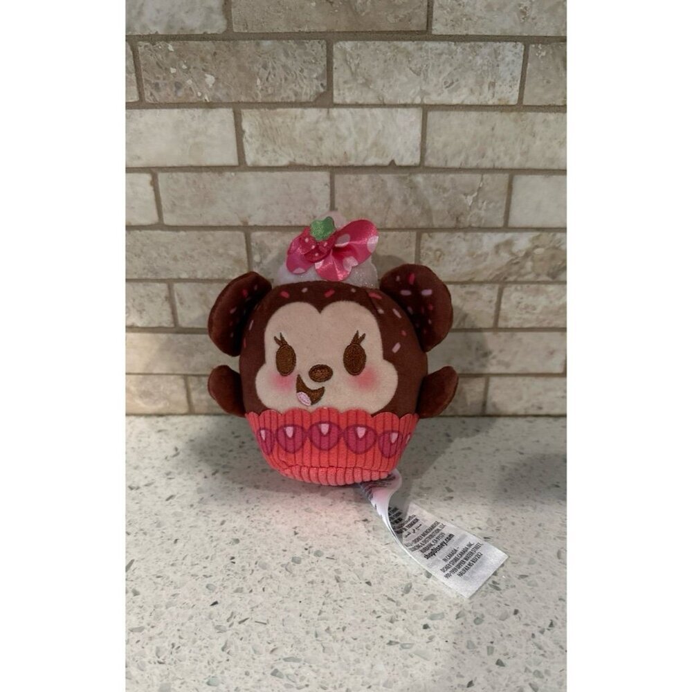 Disney Munchlings Baked Treats Minnie Mouse Strawberry Cupcake Scented Plush